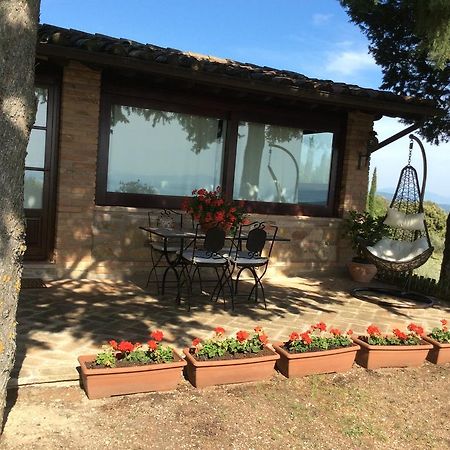 Agriturismo La Bicocca - Apt. "Il Leccio" Castel Rigone المظهر الخارجي الصورة