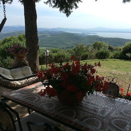 Agriturismo La Bicocca - Apt. "Il Leccio" Castel Rigone المظهر الخارجي الصورة