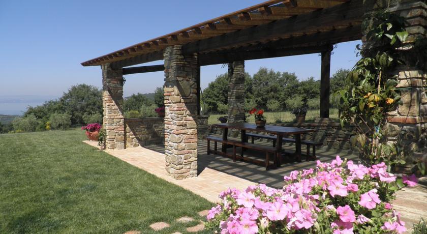 Agriturismo La Bicocca - Apt. "Il Leccio" Castel Rigone الغرفة الصورة