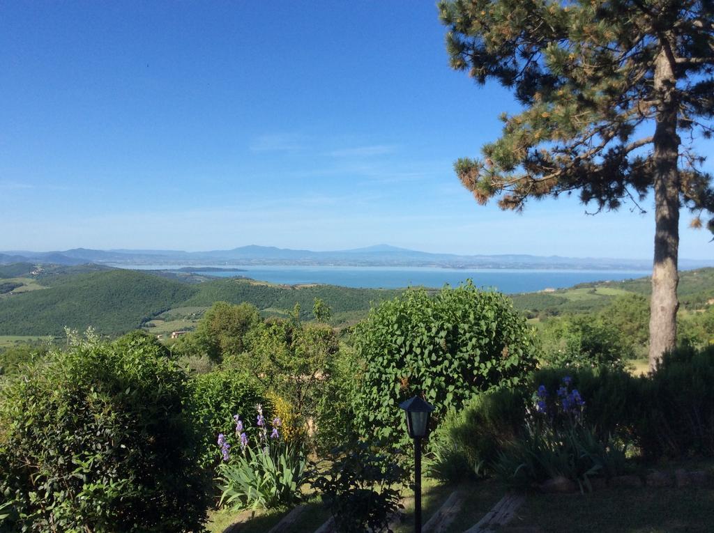 Agriturismo La Bicocca - Apt. "Il Leccio" Castel Rigone المظهر الخارجي الصورة