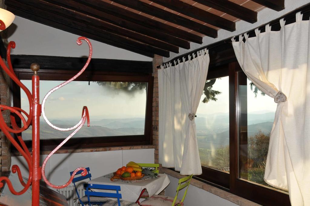 Agriturismo La Bicocca - Apt. "Il Leccio" Castel Rigone المظهر الخارجي الصورة
