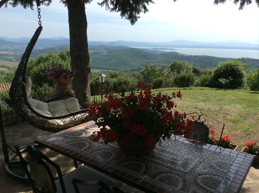 Agriturismo La Bicocca - Apt. "Il Leccio" Castel Rigone المظهر الخارجي الصورة